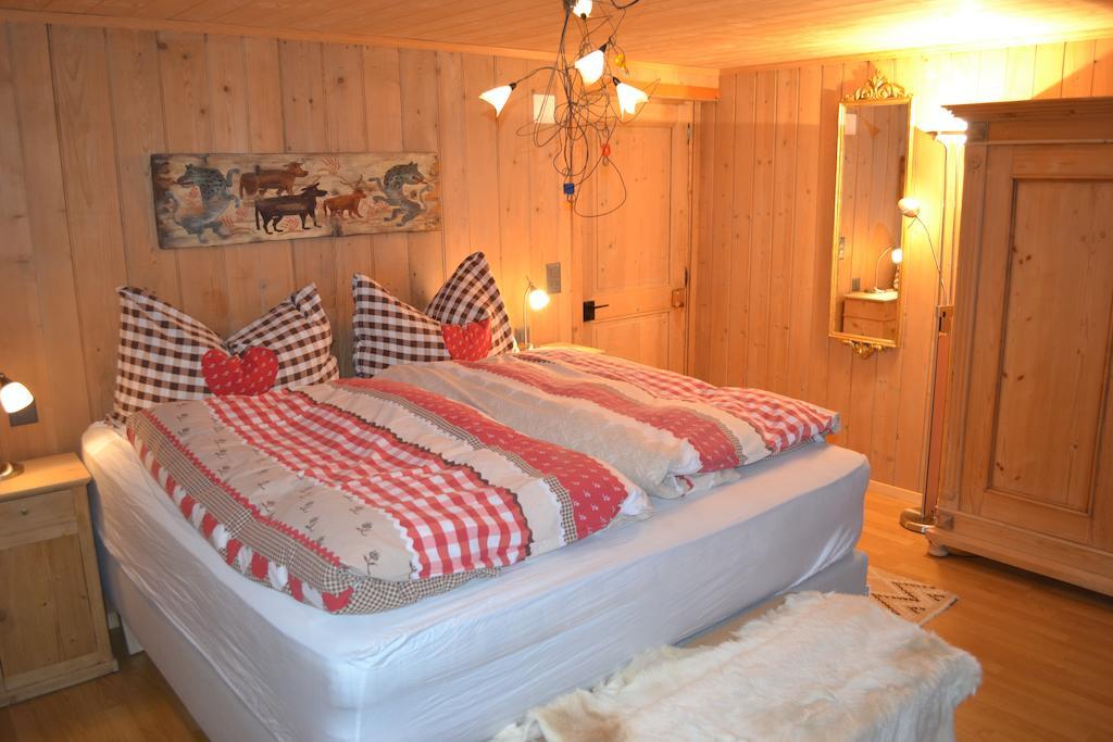 B&B Rosaly Chateau-d'Oex Rom bilde